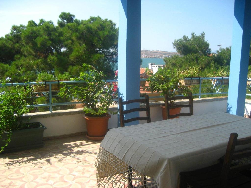 Hotel Mavi Pension Ayvalı Exterior foto