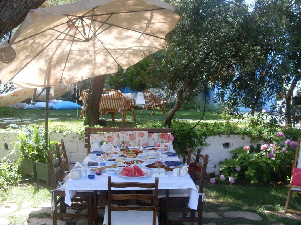 Hotel Mavi Pension Ayvalı Habitación foto